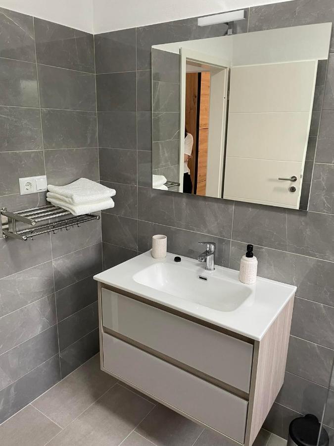 Apartman Ivanica Lukoran Eksteriør bilde