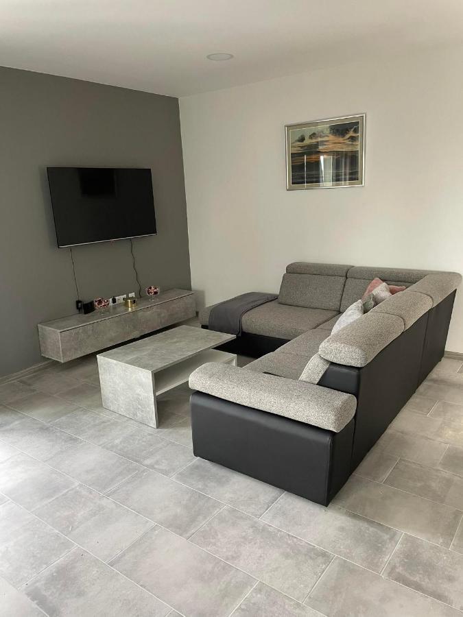 Apartman Ivanica Lukoran Eksteriør bilde